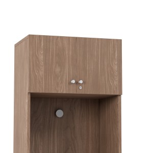 Foot locker on metal stand