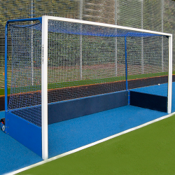 Paire de buts de hockey...