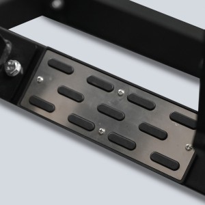 Machine de tirage horizontal iso-latérale