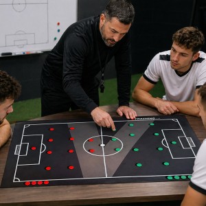 Tapis de table tactique football - 120 x 77 cm - Vcoaching - 30 pions (bleu & jaune)